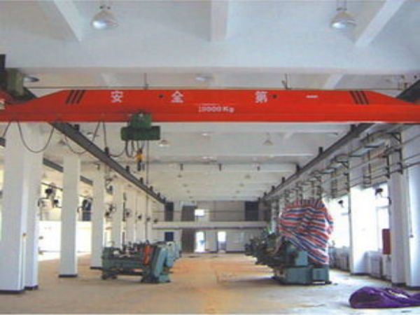仙女湖区吊车出租公司电话_吊车出租使用施工中一般都会遇到哪些